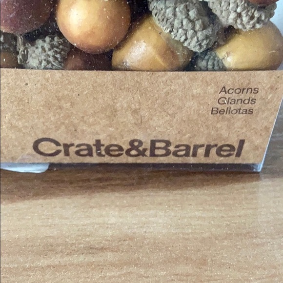 Crate&barrel Oak Tree Acorns - Picture 5 of 8
